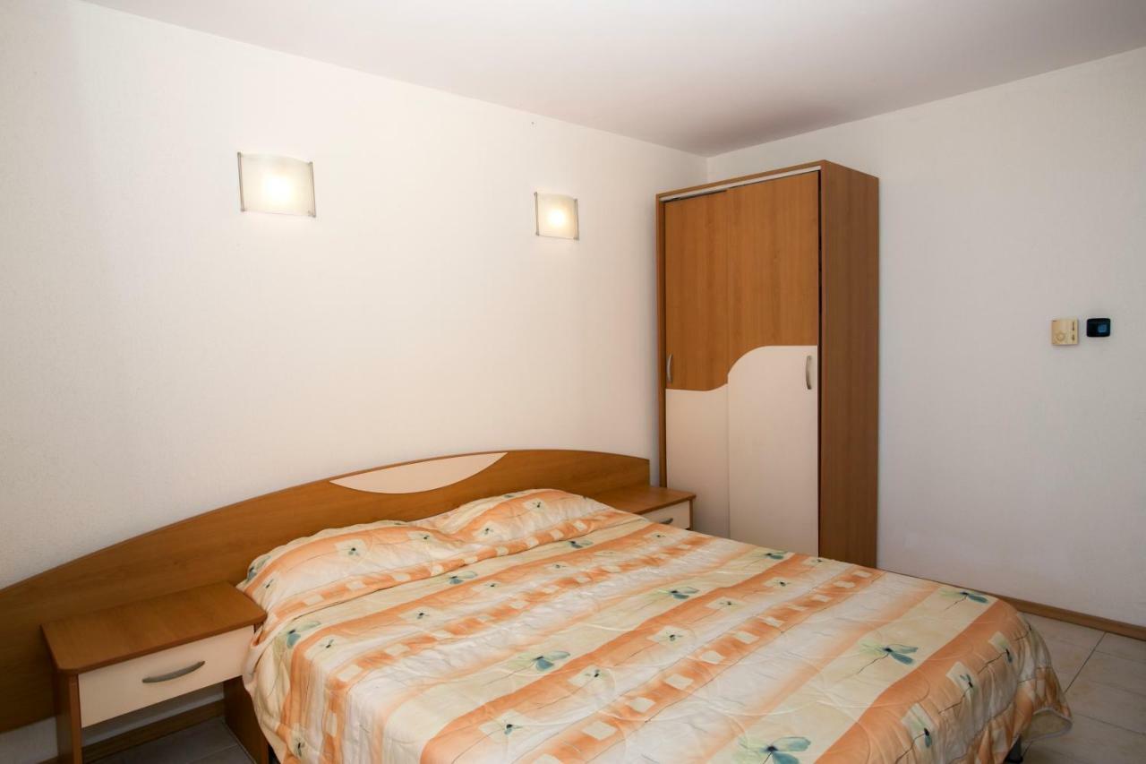 Apartament cu vedere la mare